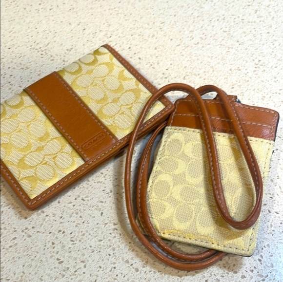 Coach Vintage Wallet & Lanyard Set EUC - Picture 1 of 10